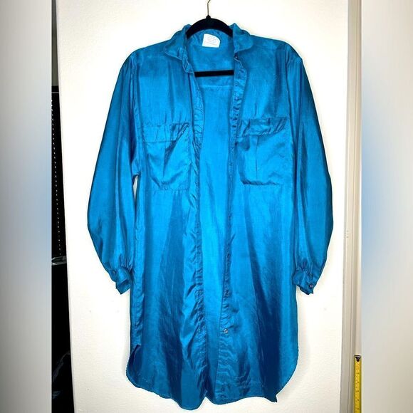 Beautiful Oversized Blue Jayre Blouse - Picture 1 of 6